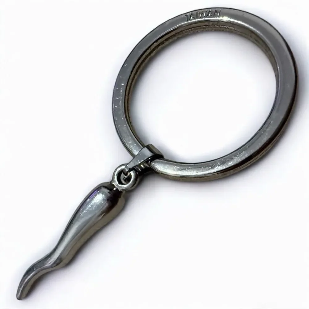 Brighton Silver Keyring with Curved Horn Charm – Vintage Style